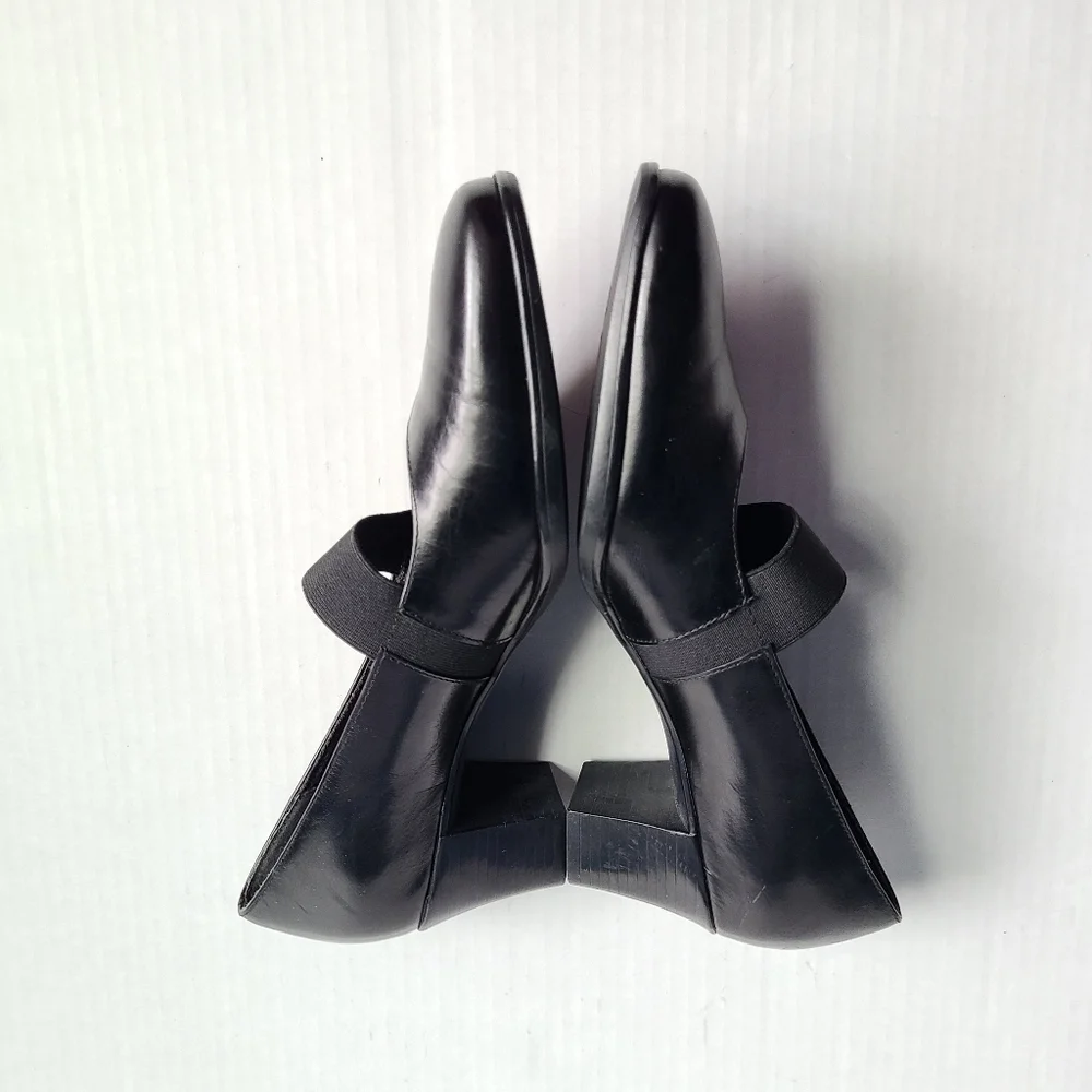 MUNRO american black Elastic leather pumps heels